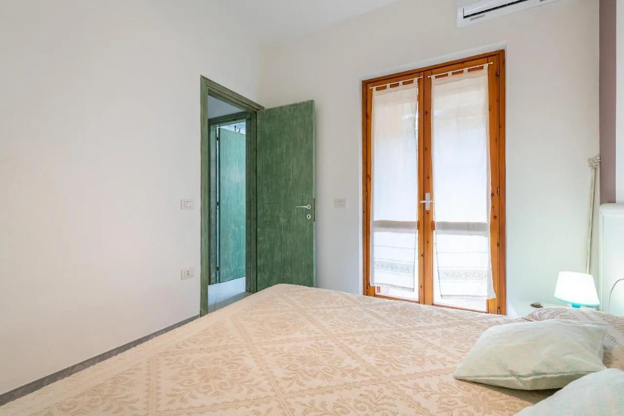 Bilocale Con Piscina A Villasimius Apartment