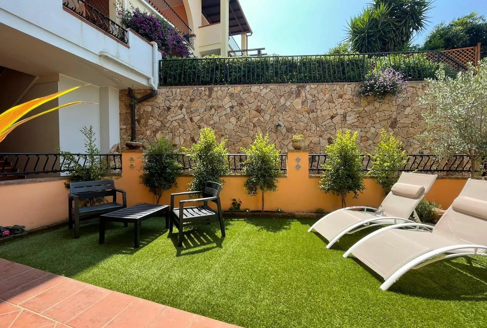 Bilocale Con Piscina A Villasimius Italy