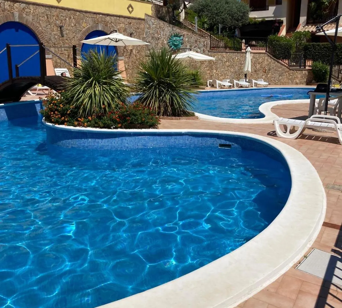 Bilocale Con Piscina A Villasimius 0*,  Italy